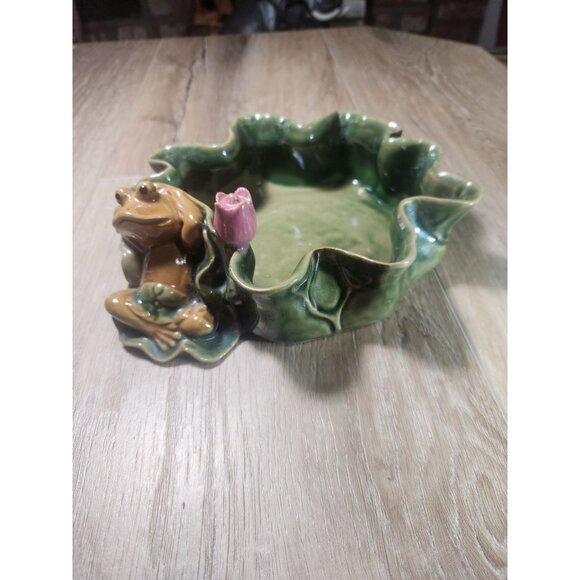 Whimsical Frog & Tulip Ceramic Trinket Dish - Picture 5 of 5